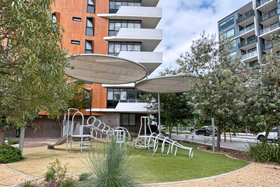 Green Square Circular Shade Structures